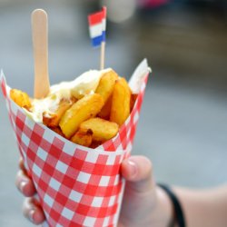 Snackpause während des Radurlaubs in der holländischen Wasserlandschaft