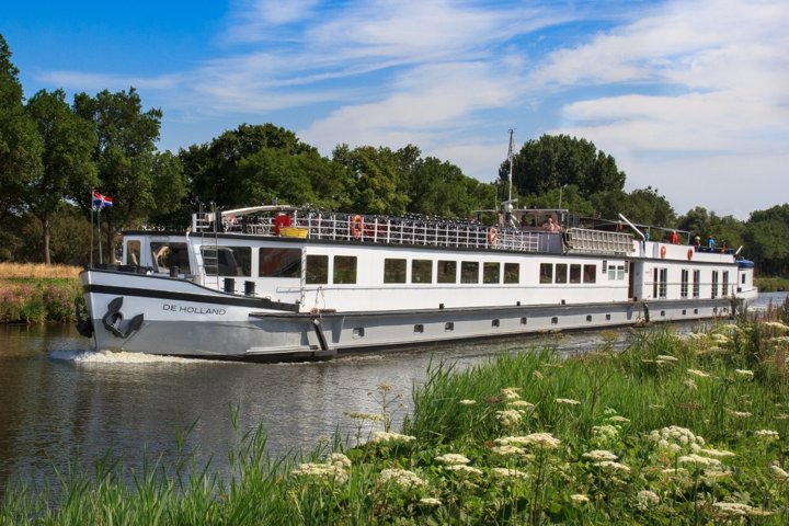 Rad- und Schiffsreise