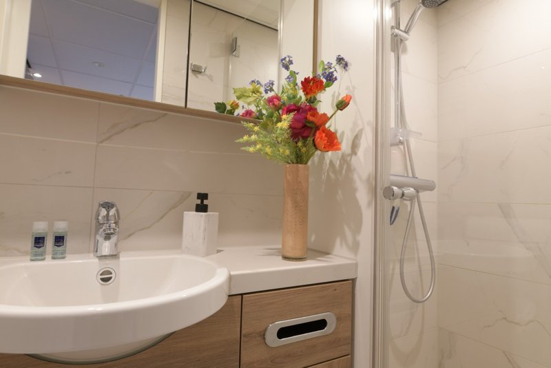 Badezimmer in Doppelkabine Oberdeck