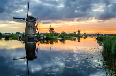 Kinderdijk Hollandische Wasserlandschaft Radreise