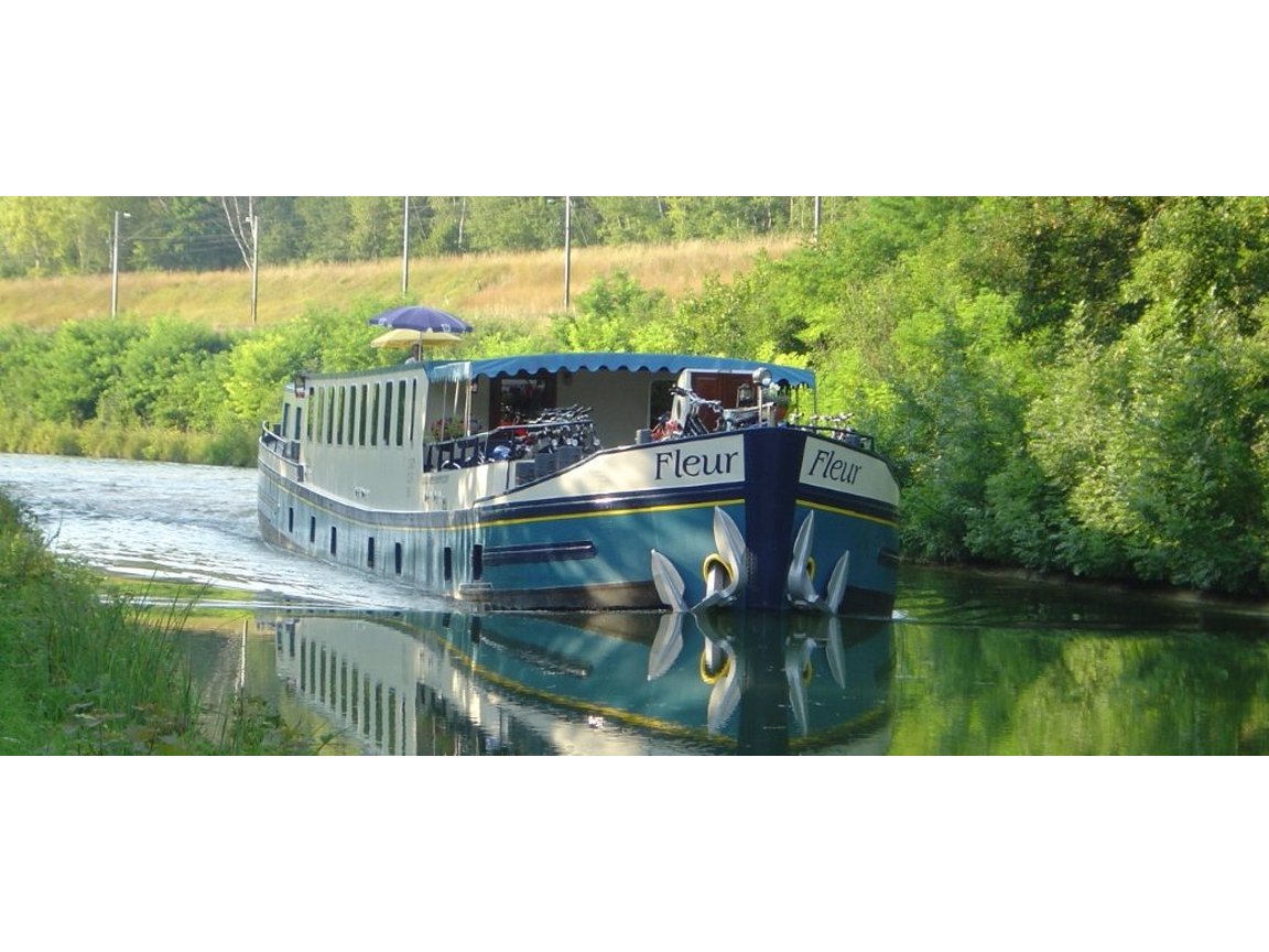 Schiff Fleur
