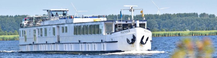 Rad- und Schiffsreise